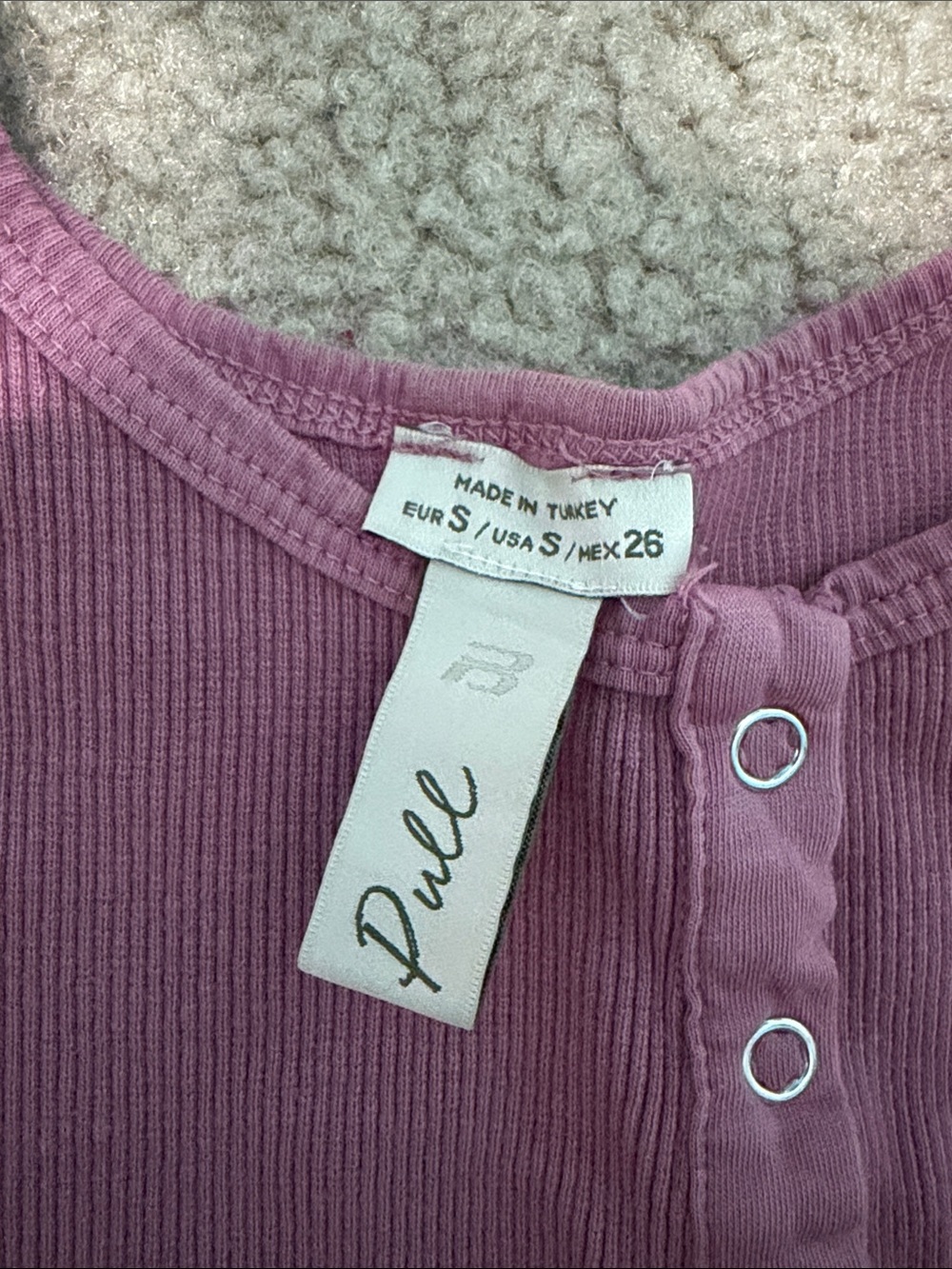 Mauve Ribbed Snap-Front Tank Top - Picture 4 of 4